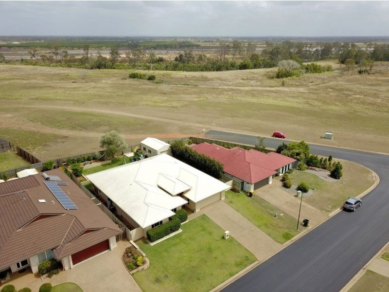 4 Mountney Street, Avoca QLD 4670