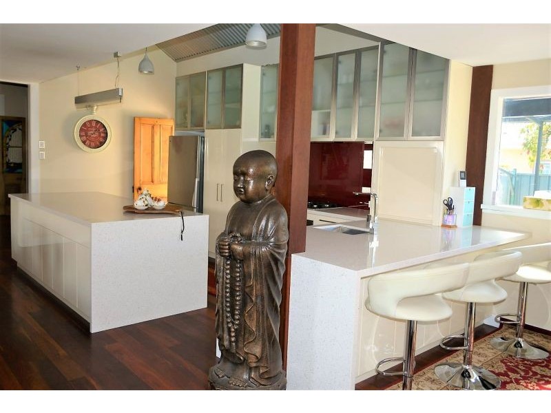 25 Albert Road, East Bunbury WA 6230