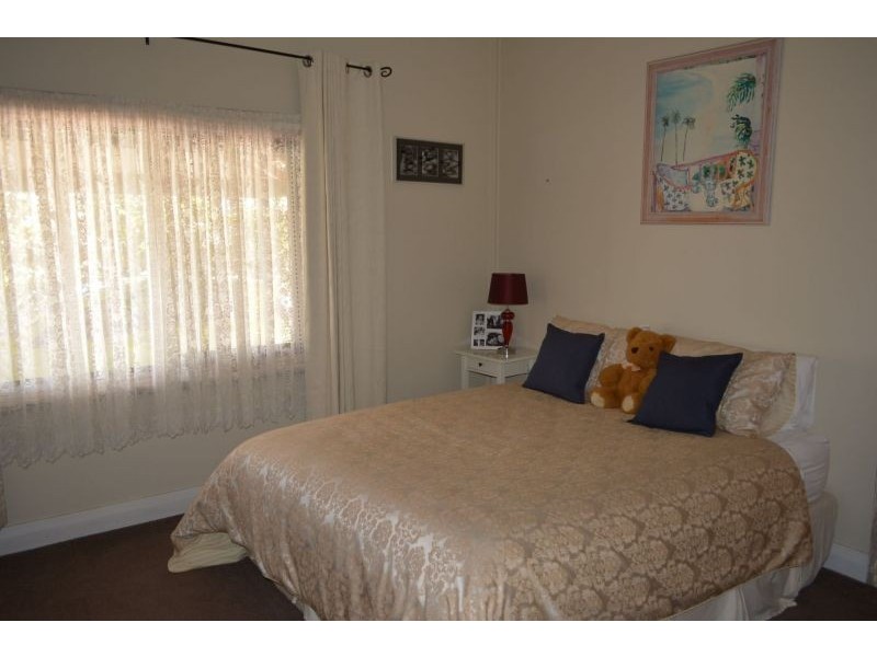 25 Albert Road, East Bunbury WA 6230