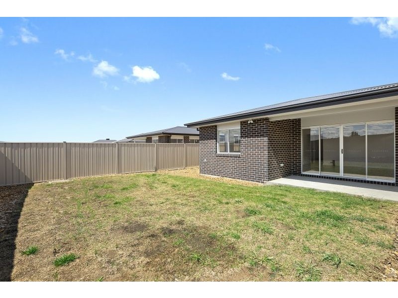 1/63 Kidd Circuit, Goulburn NSW 2580
