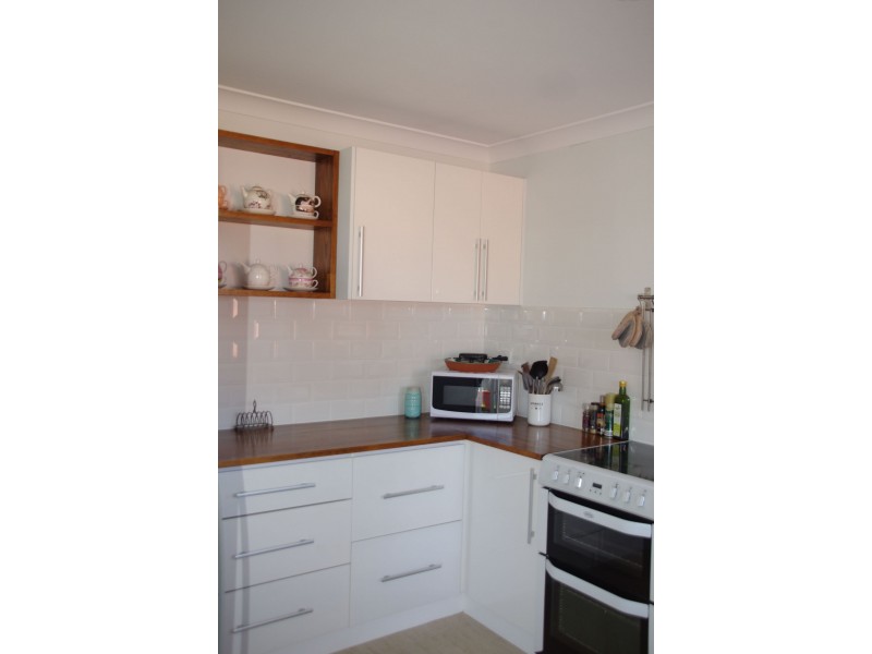 4a Adams Street, Scarborough QLD 4020