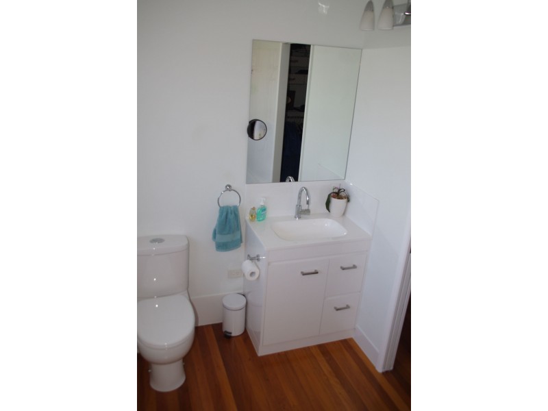 4a Adams Street, Scarborough QLD 4020