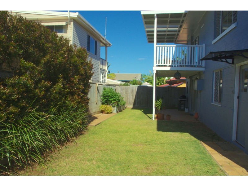 4a Adams Street, Scarborough QLD 4020