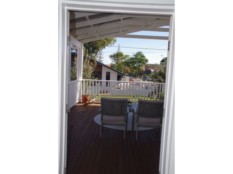 4a Adams Street, Scarborough QLD 4020