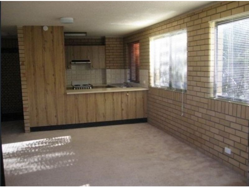 6/8 Coonowrin Street, Battery Hill QLD 4551