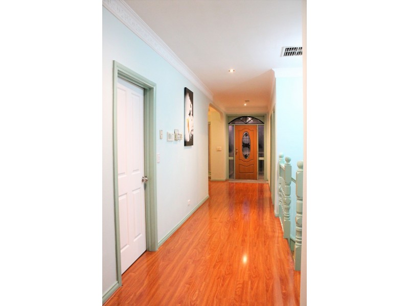 4 Garden Drive, Braybrook VIC 3019