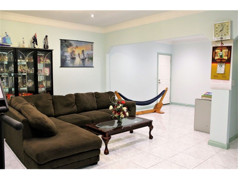 4 Garden Drive, Braybrook VIC 3019