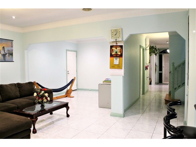 4 Garden Drive, Braybrook VIC 3019