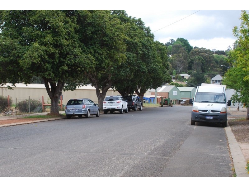 5 Rose Street, Bridgetown WA 6255