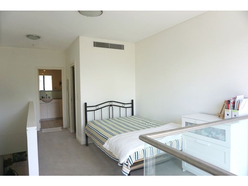 211/2 Brodie Spark Dr, Wolli Creek NSW 2205