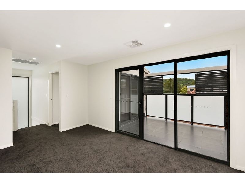 1/20 Charles Street, Warners Bay NSW 2282