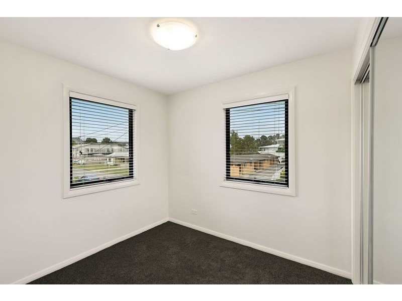 1/20 Charles Street, Warners Bay NSW 2282