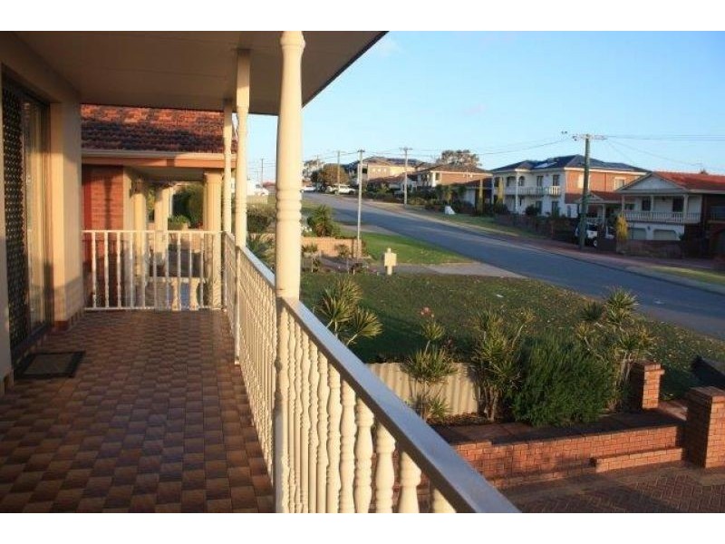 34 Hanlon Street, Hamilton Hill WA 6163