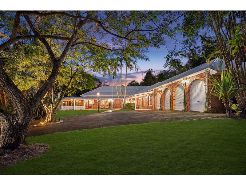 348 Gold Creek Road, Brookfield QLD 4069