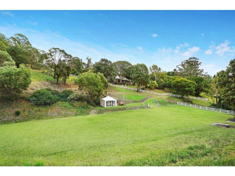 348 Gold Creek Road, Brookfield QLD 4069