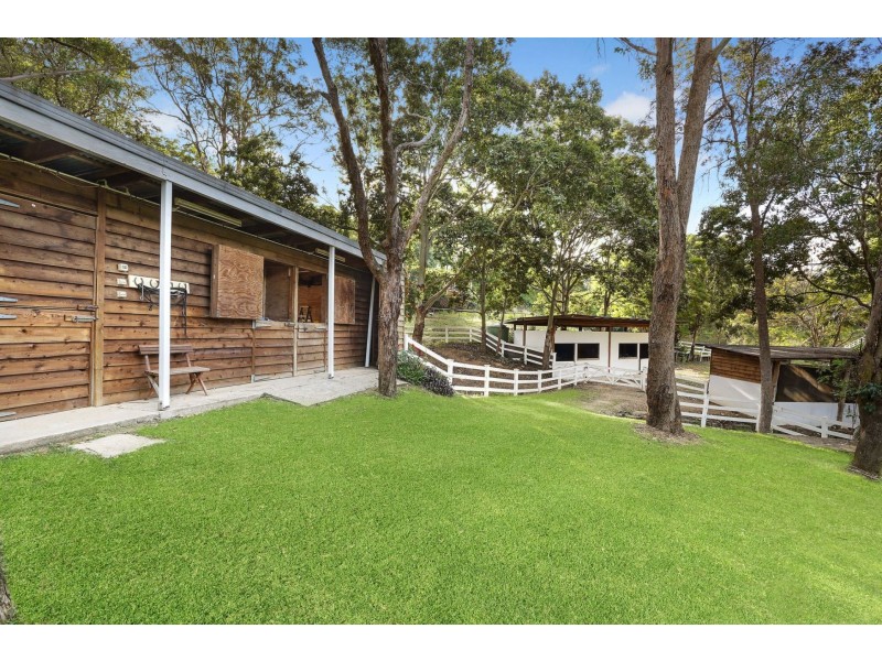 348 Gold Creek Road, Brookfield QLD 4069