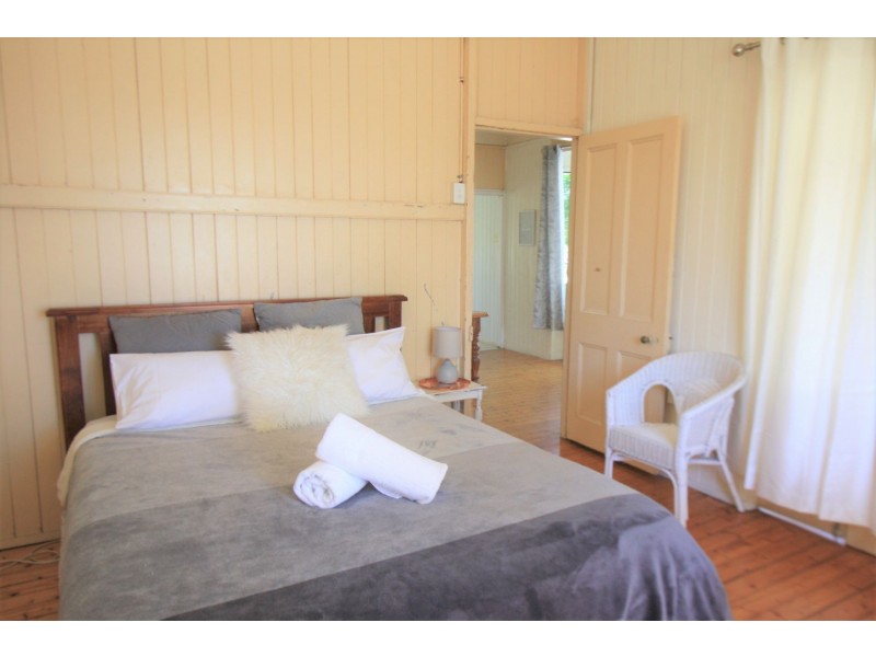 46 Lion Creek Road, Wandal QLD 4700