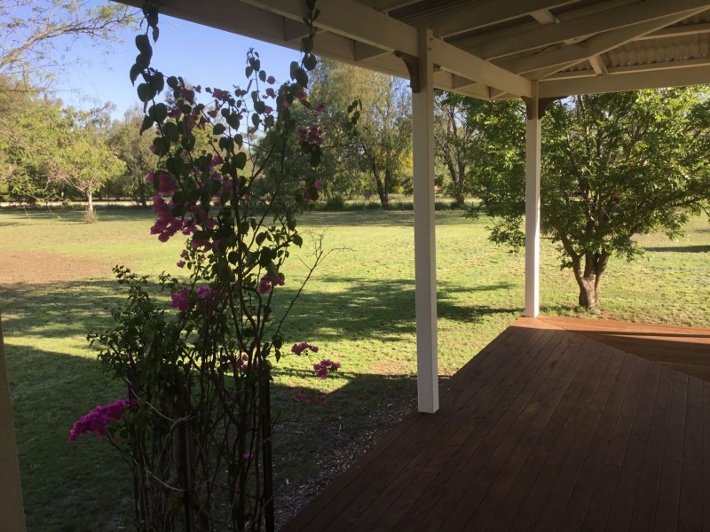 115 Cemetery Road, Chinchilla QLD 4413