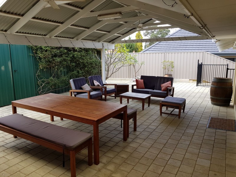 65 Osmaston Rd, Carine WA 6020