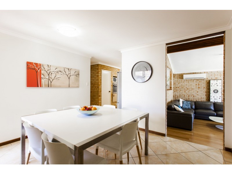 35 Hargrave Street, Stirling WA 6021