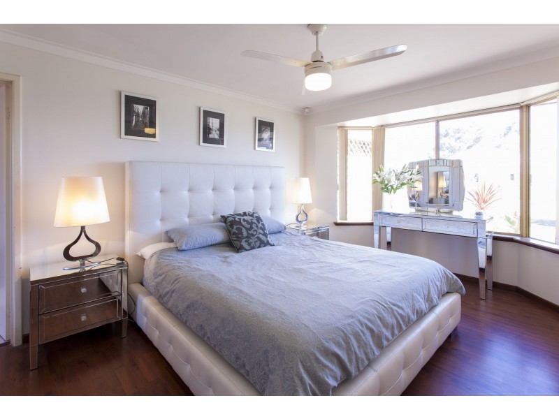 35 Hargrave Street, Stirling WA 6021