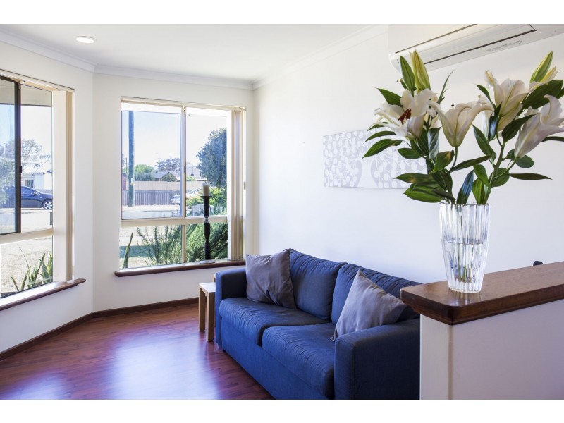 35 Hargrave Street, Stirling WA 6021