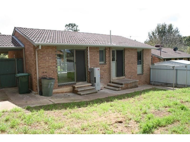 17 Colonsay Court, Huntfield Heights SA 5163