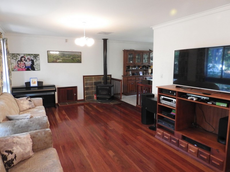 500 Robinson Rd, Mahogany Creek WA 6072