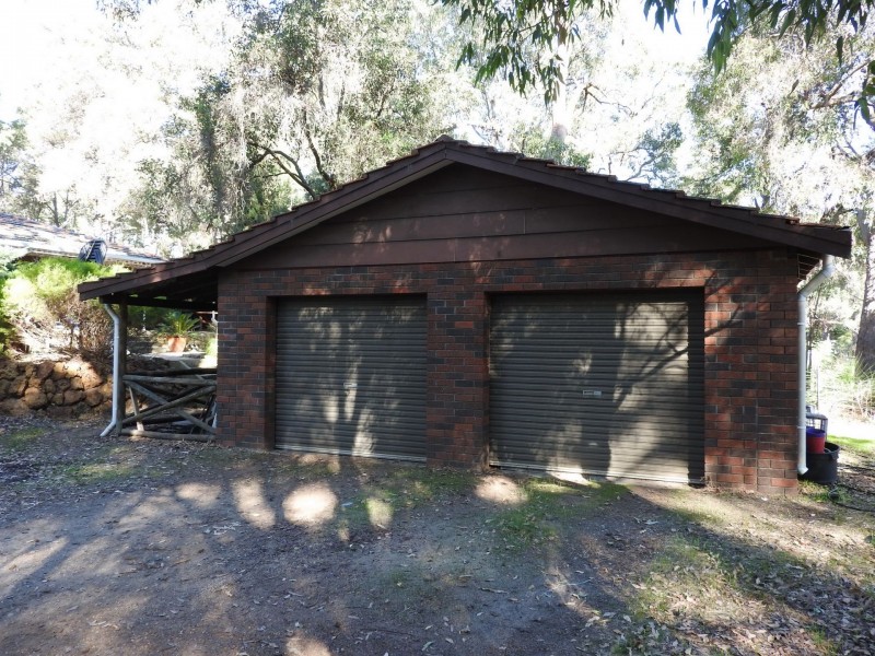 500 Robinson Rd, Mahogany Creek WA 6072