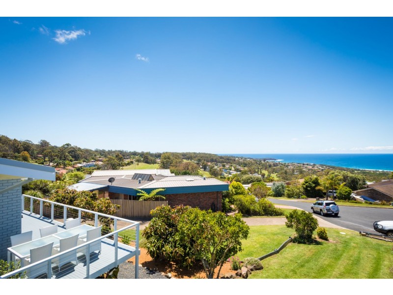5 Melia Court, Tura Beach NSW 2548