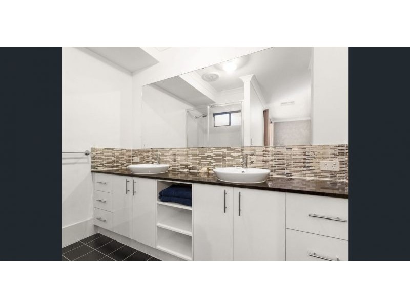 120 Honeywood Avenue, Wandi WA 6167