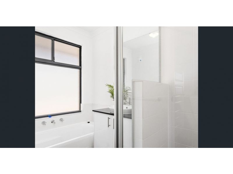 120 Honeywood Avenue, Wandi WA 6167