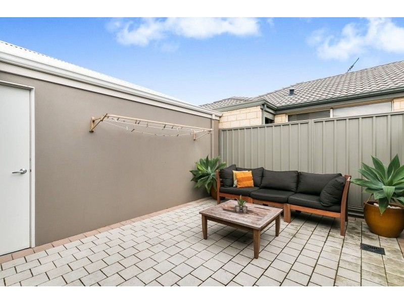 19 Waterbank Avenue, Beeliar WA 6164