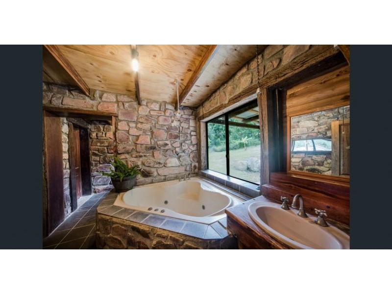 93 Bonnie Springs Rd, Proserpine QLD 4800