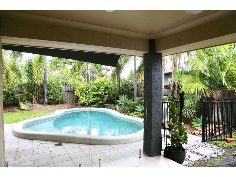 18 Redcap Bend, Trinity Park QLD 4879