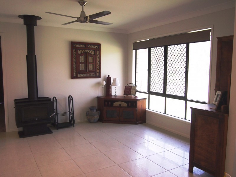 6 Dippel Road, Thornton QLD 4341