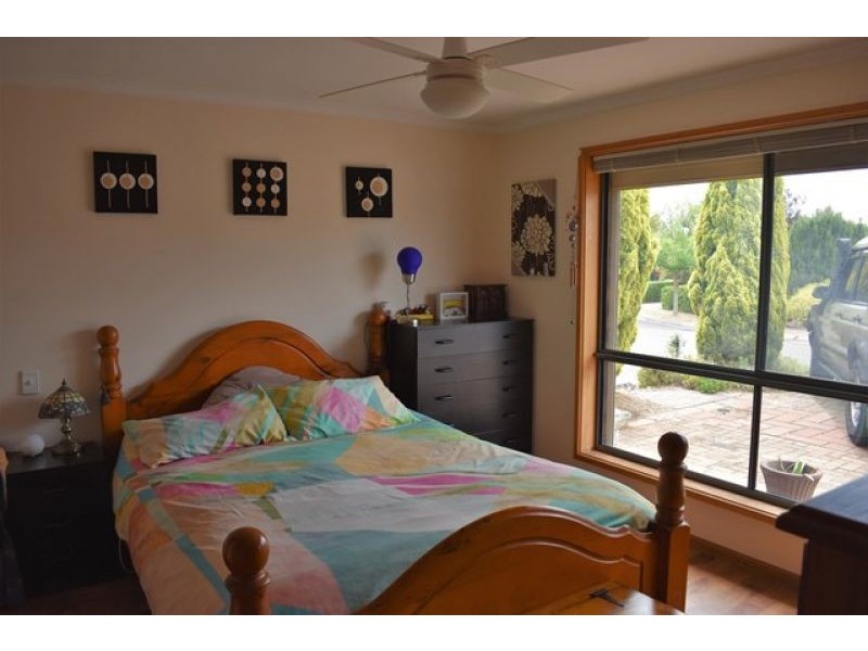 29 Cowrie Drive, Seaford Rise SA 5169