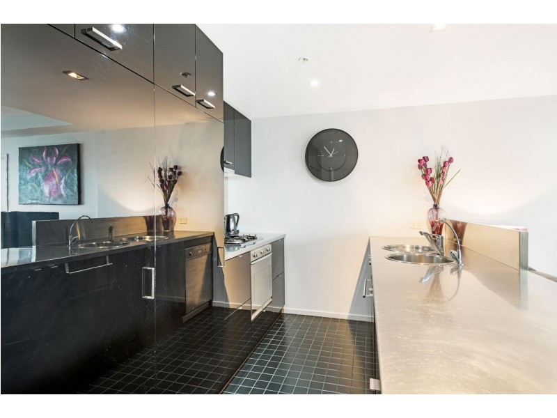 909/8 Waterview Walk, Docklands VIC 3008