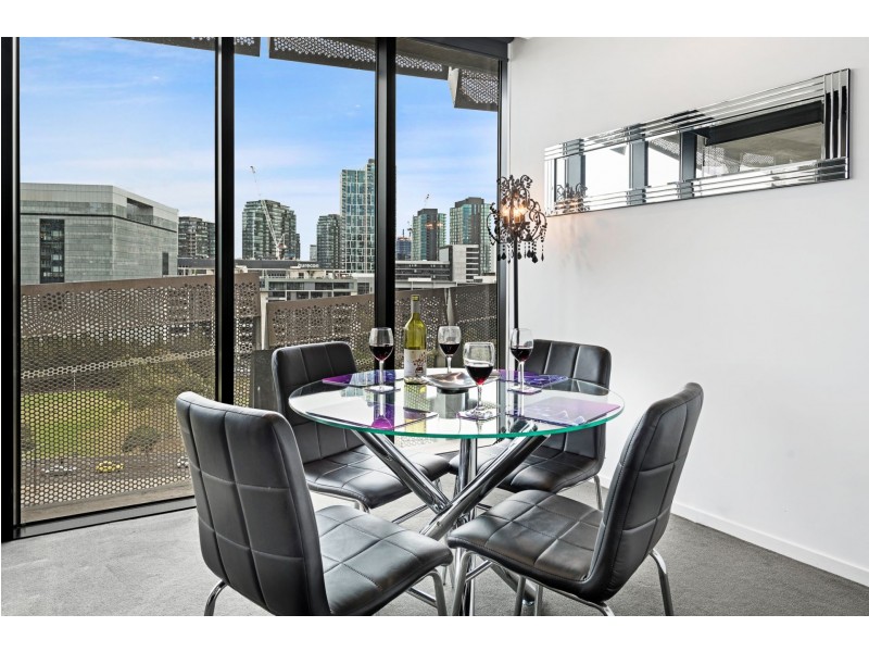 909/8 Waterview Walk, Docklands VIC 3008