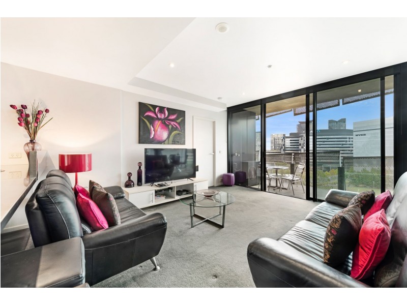 909/8 Waterview Walk, Docklands VIC 3008