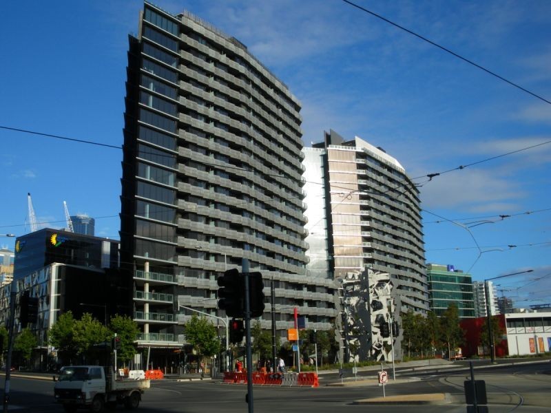 909/8 Waterview Walk, Docklands VIC 3008