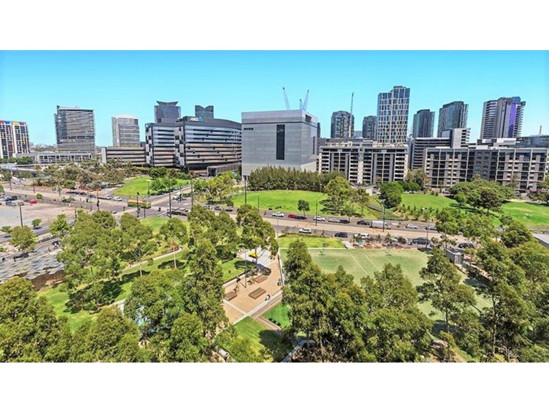 909/8 Waterview Walk, Docklands VIC 3008
