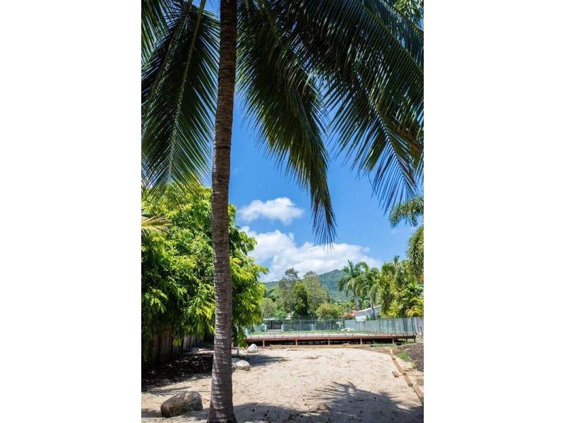 7 ruby close, Port Douglas QLD 4877