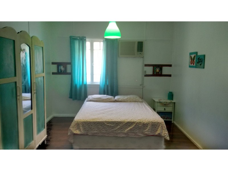 38 Central Street, Mount Morgan QLD 4714