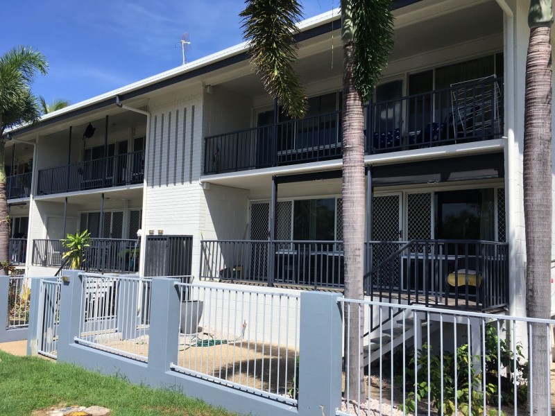 Unit 9/109 The Strand, North Ward QLD 4810