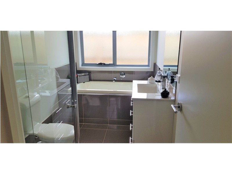 1 Deliza Walk, South Morang VIC 3752