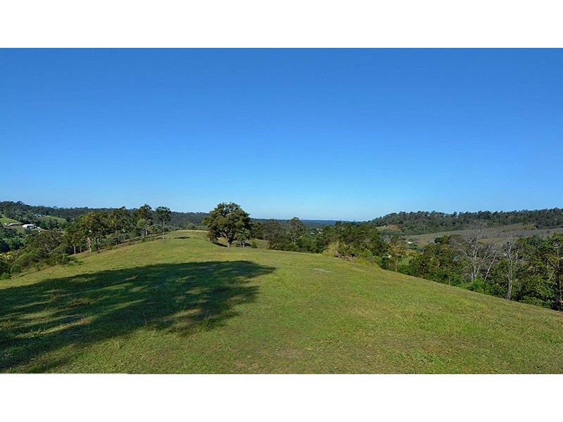 12 Kelso Court, Clear Mountain QLD 4500