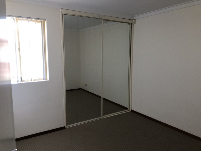 4/16 Bedale Street, Dianella WA 6059