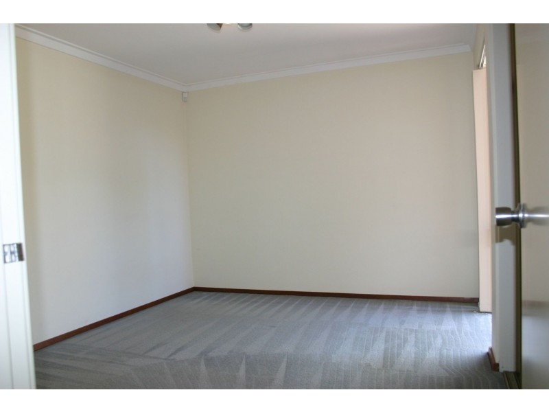 4/16 Bedale Street, Dianella WA 6059