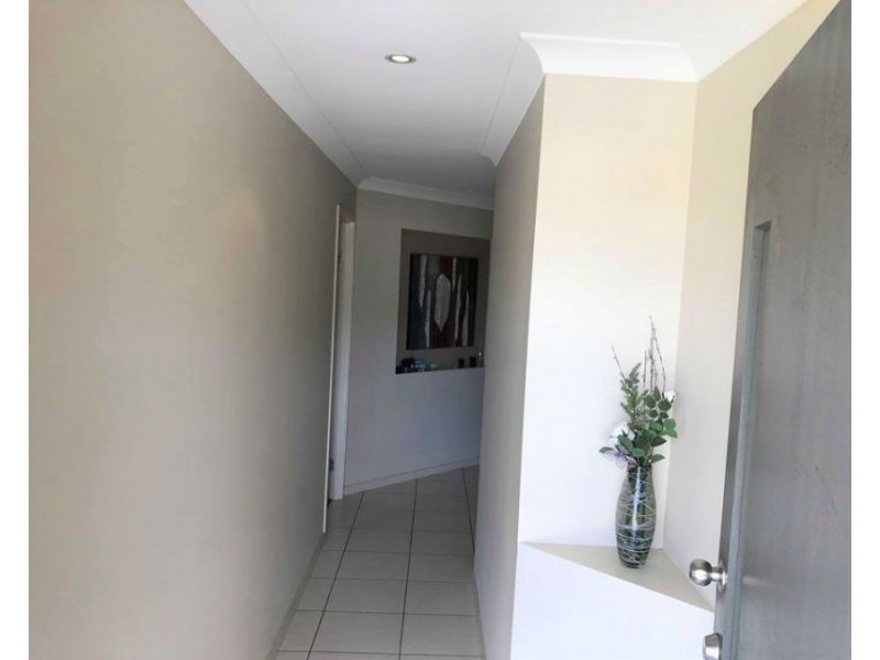 3 Shelley Avenue, Mount Warren Park QLD 4207